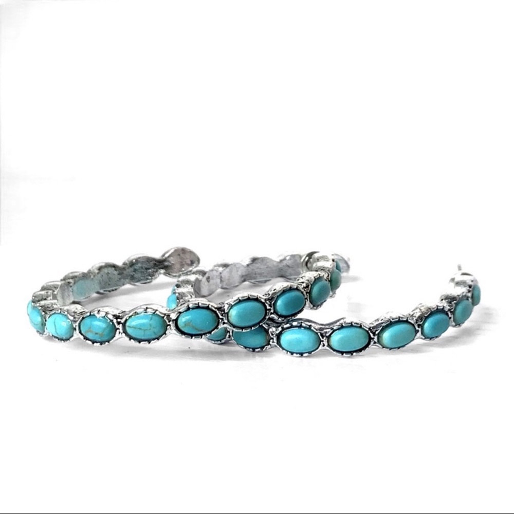 1 LEFT! Turquoise Round Stunning Hoop Silver Tone Western Earrings - Picture 4 of 4